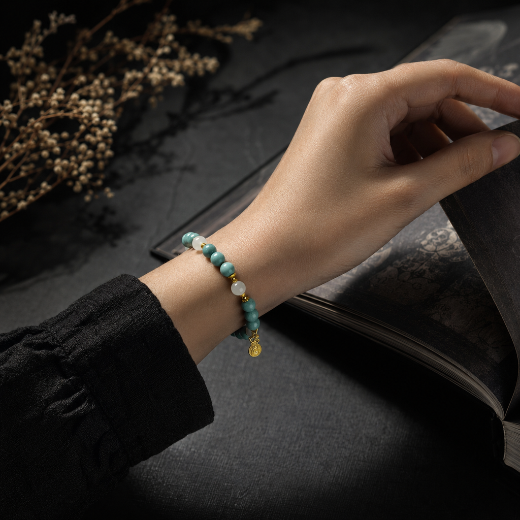 Jade Fortune — 10mm Citrus Agarwood Incense Charm Bracelet