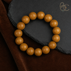 Pear Pavilion — 15-Bead Agarwood & Sandalwood Bracelet