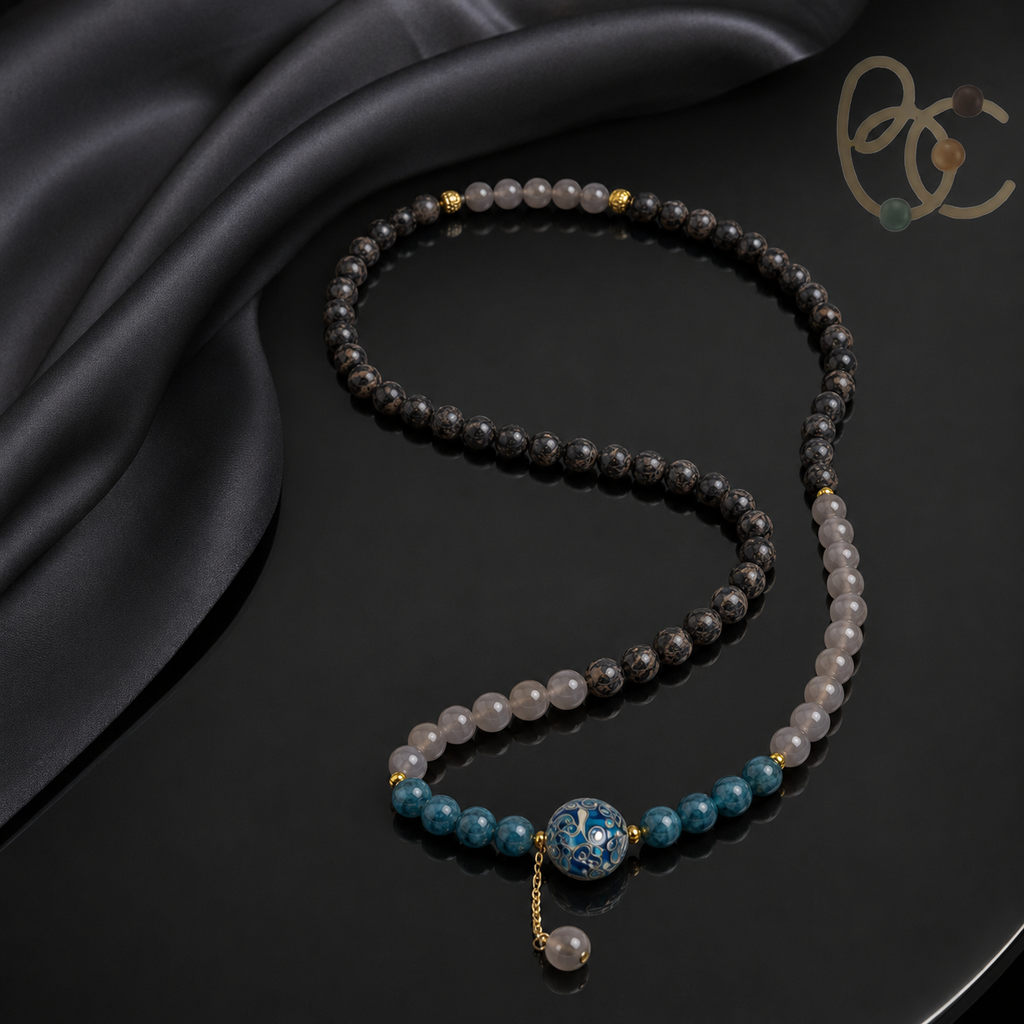 Fourfold Lacquer — Agarwood Sandalwood Incense Bead Necklace