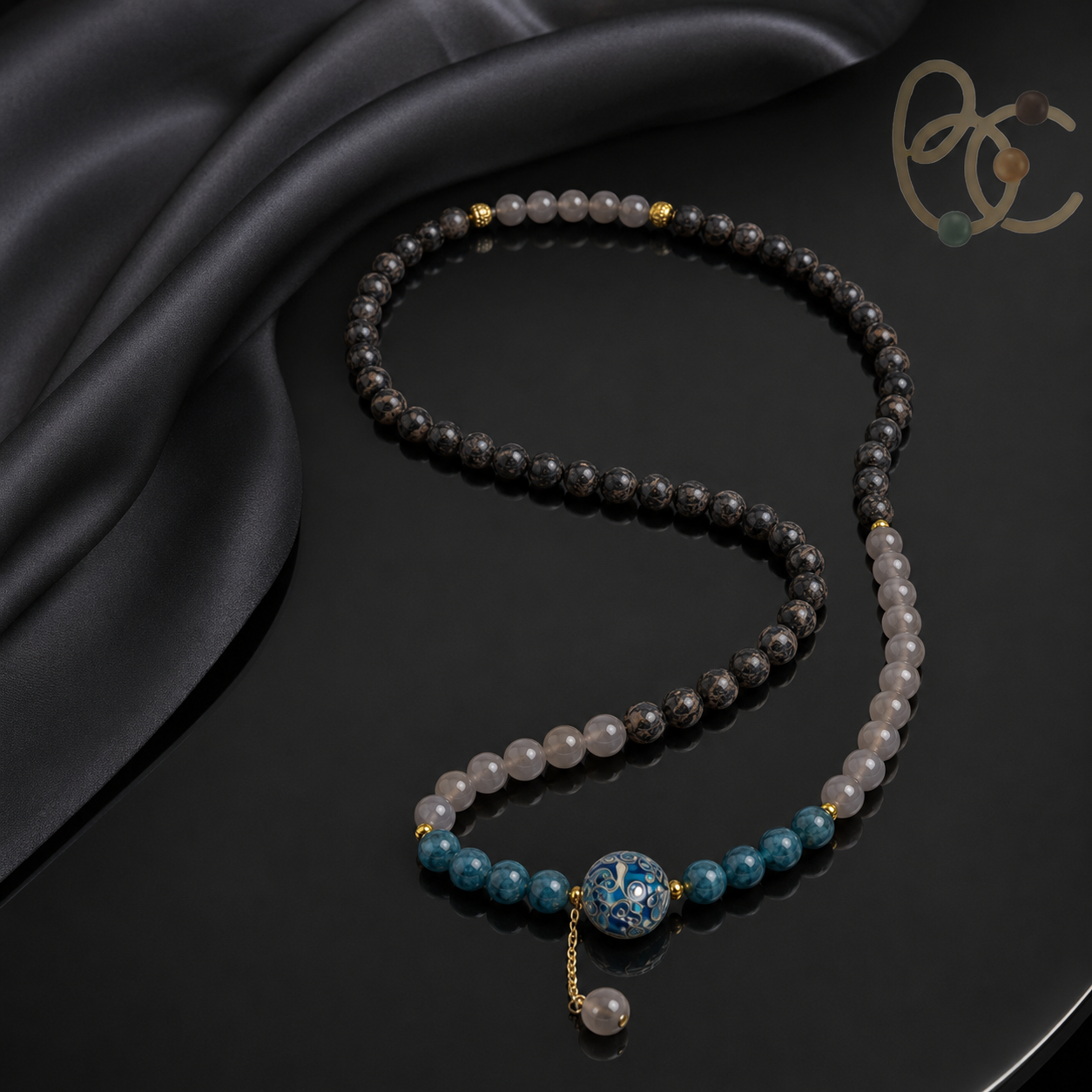 Fourfold Lacquer — Agarwood Sandalwood Incense Bead Necklace