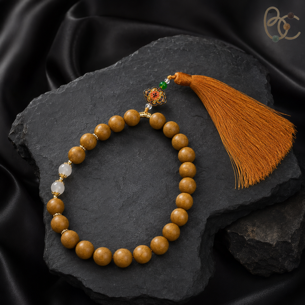 Pear Pavilion — 18mm Agarwood & Sandalwood Incense Bracelet