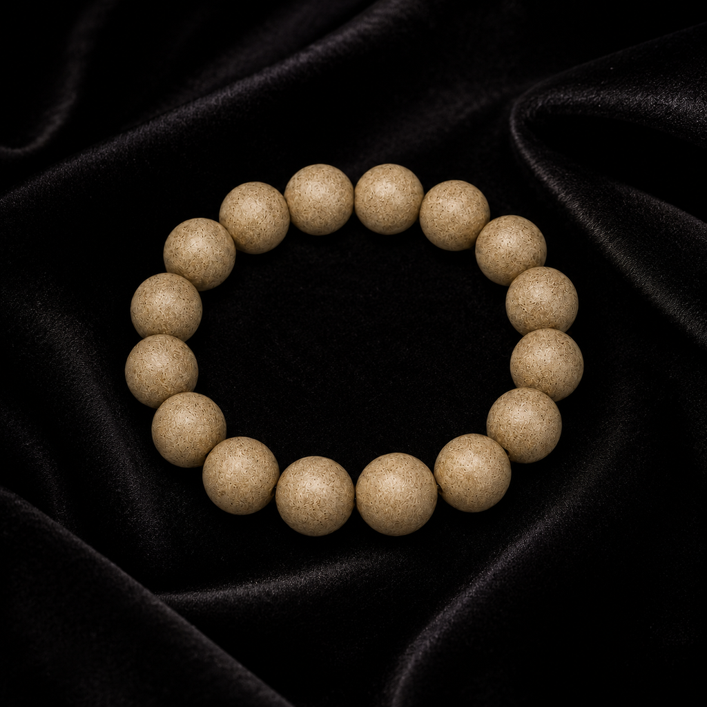 White Dragon Veil — 15mm Sandalwood & Frankincense Bracelet